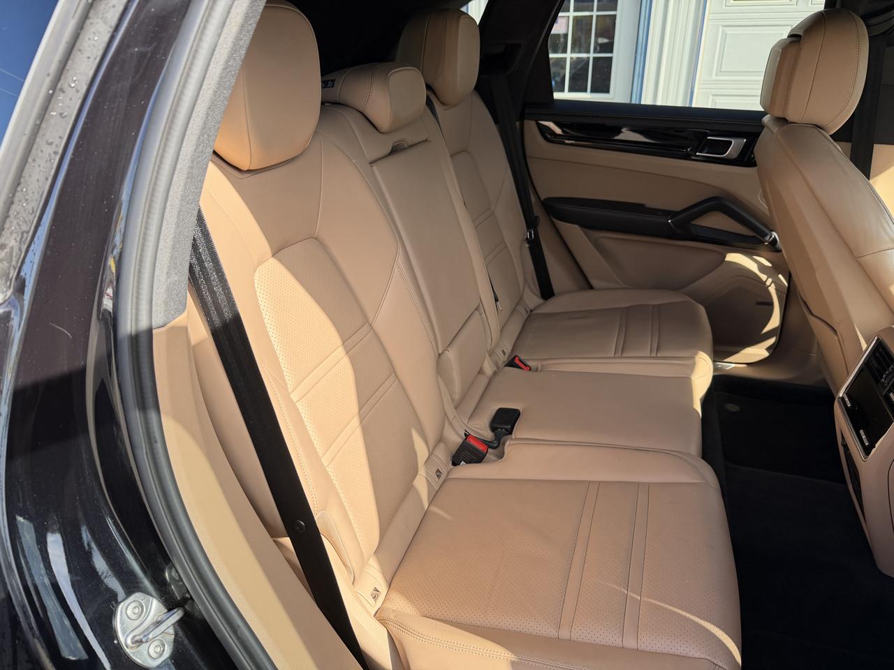 Porsche Cayenne photo 17