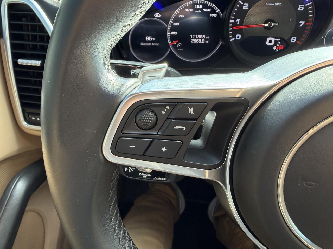 Porsche Cayenne photo 27