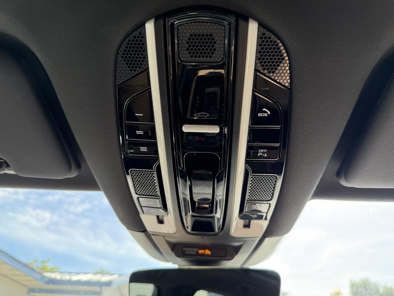 Porsche Cayenne photo 48