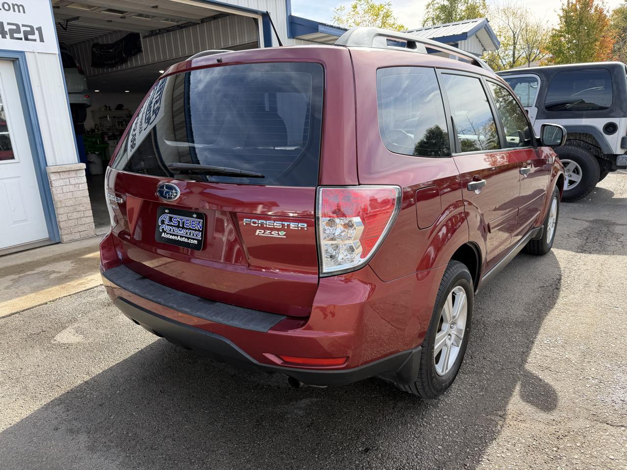 Subaru Forester photo 3
