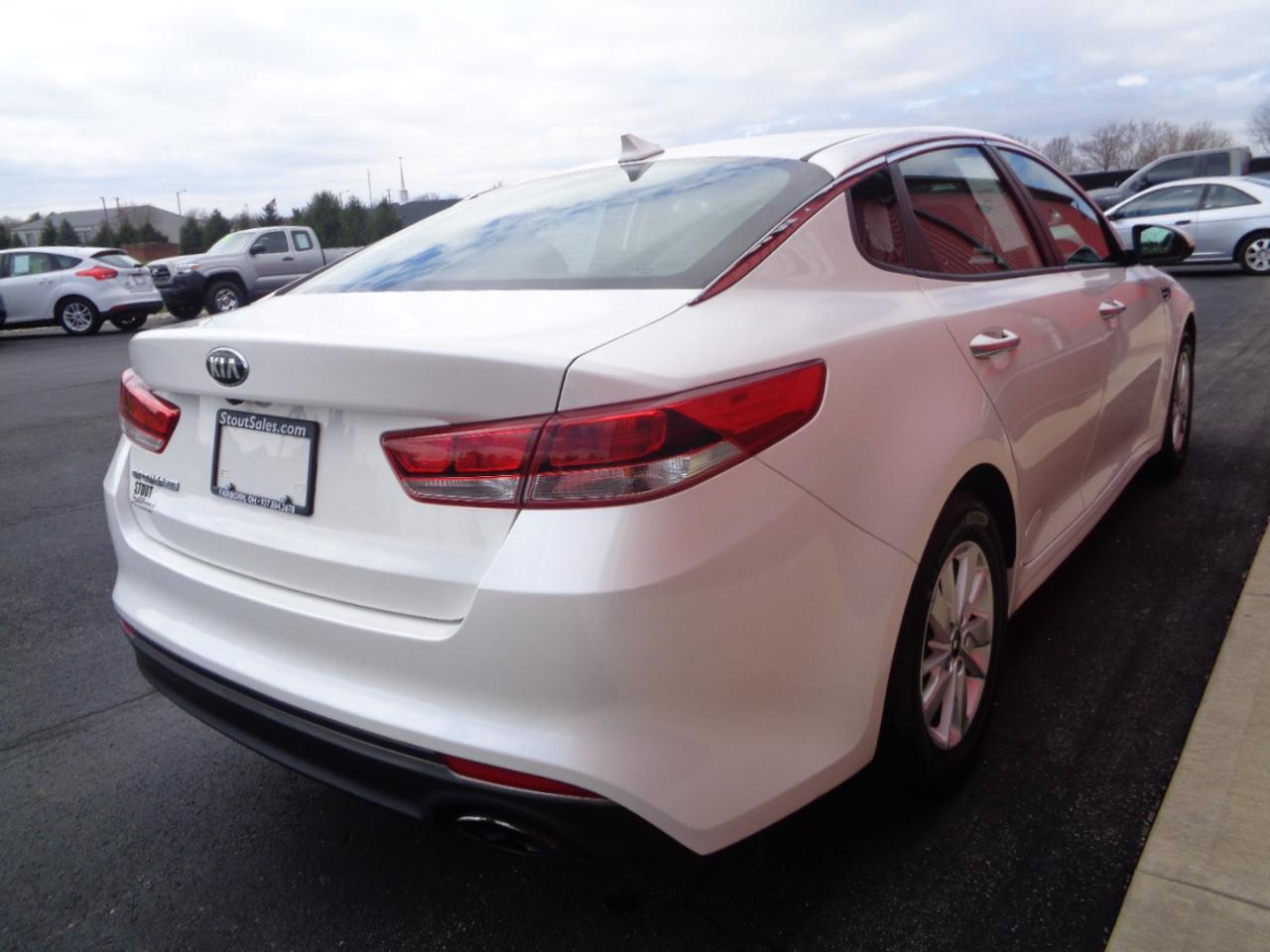 Kia Optima LX 2016