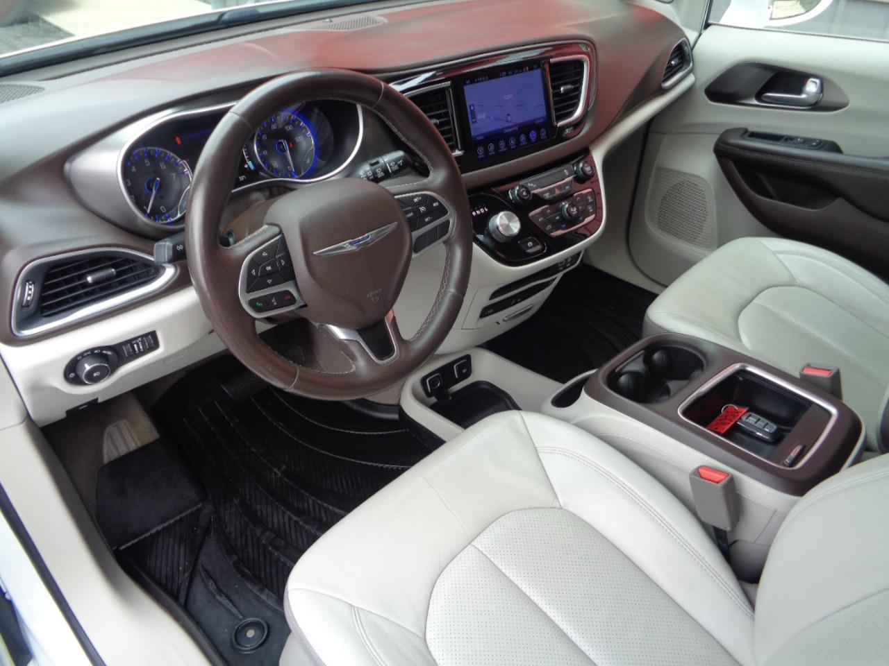 Chrysler Pacifica Touring-L Plus 2017