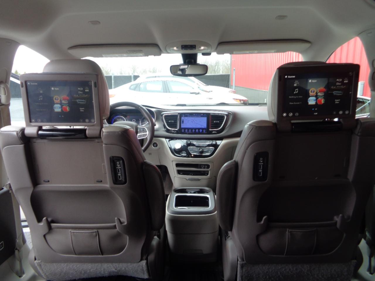 Chrysler Pacifica Touring-L Plus 2017