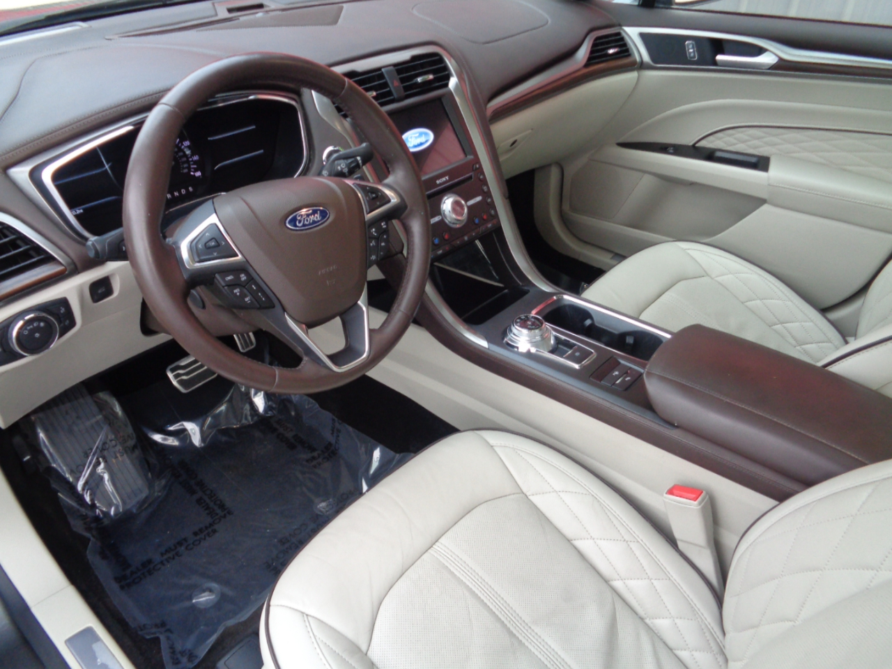 2018 Ford Fusion Titanium Platinum photo 2