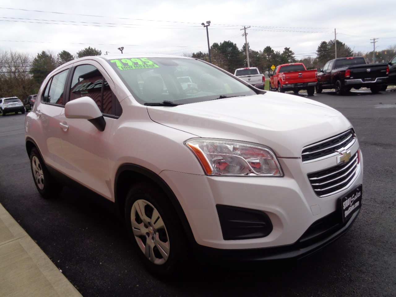 2016 Chevrolet Trax LS photo 3