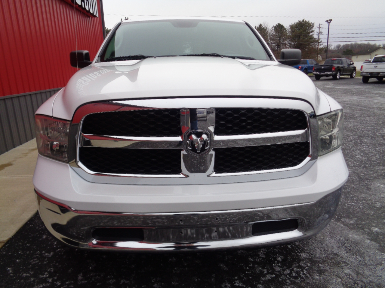 RAM 1500 SLT Quad Cab 4WD 2016