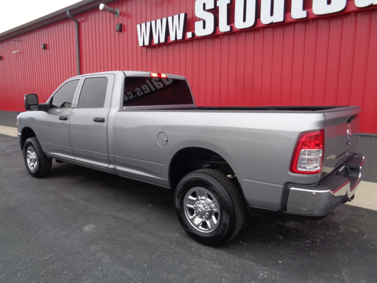 RAM 2500 Tradesman Crew Cab LWB 4WD 2023
