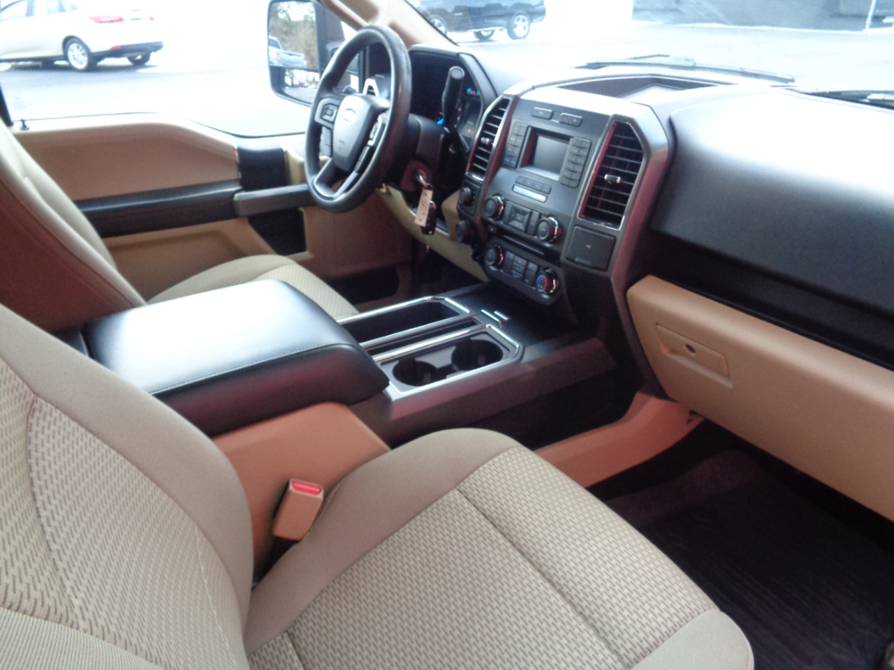 Ford F-150 XLT SuperCrew 6.5-ft. Bed 4WD 2017