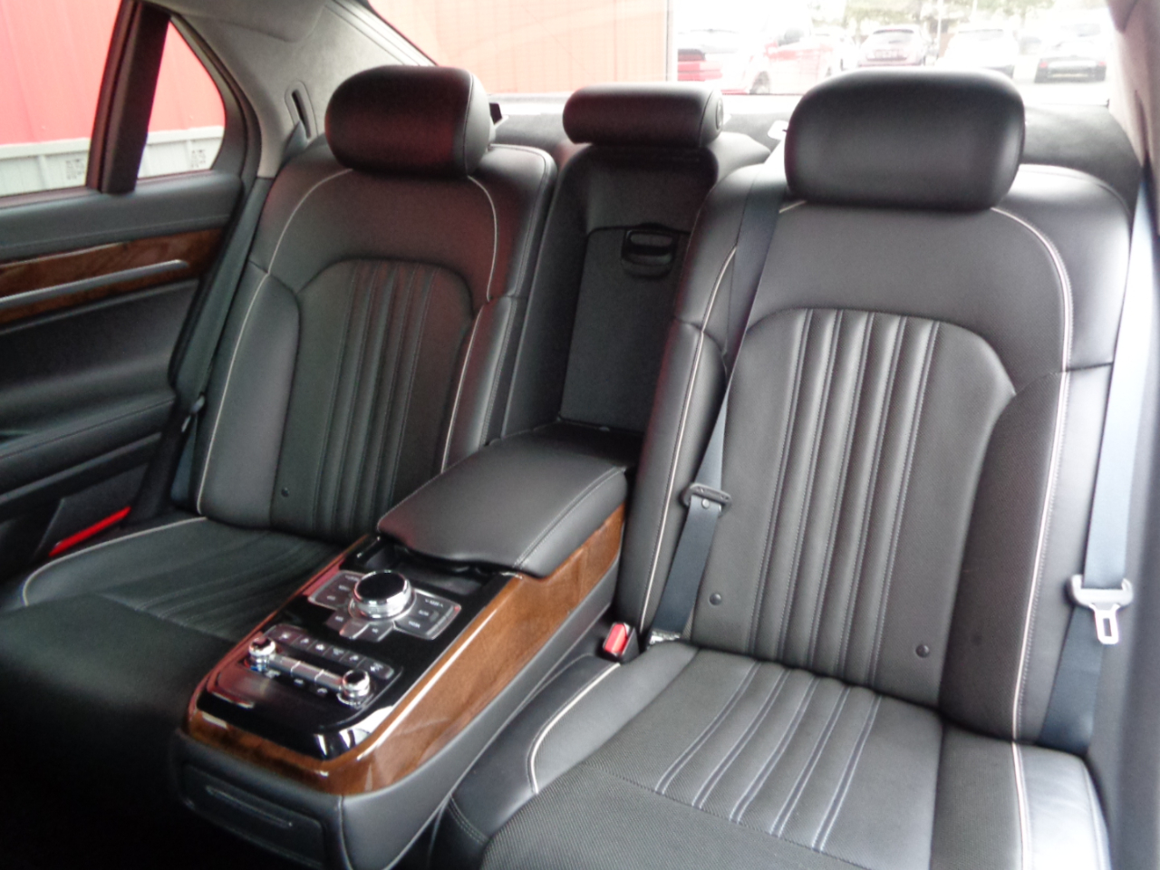 Genesis G90 Premium 2017