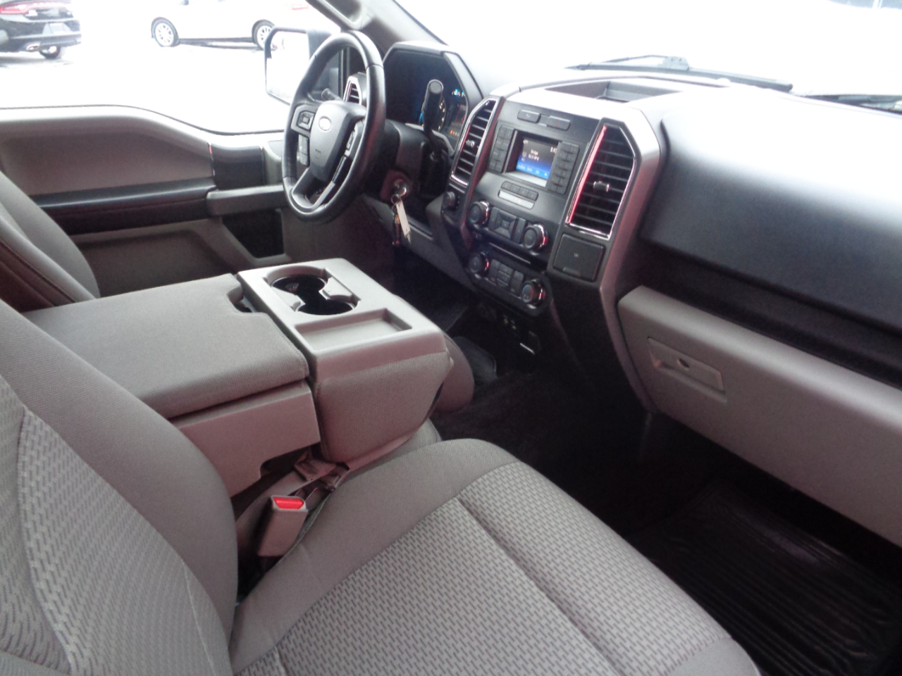 Ford F-150 XLT SuperCrew 5.5-ft. Bed 4WD 2015