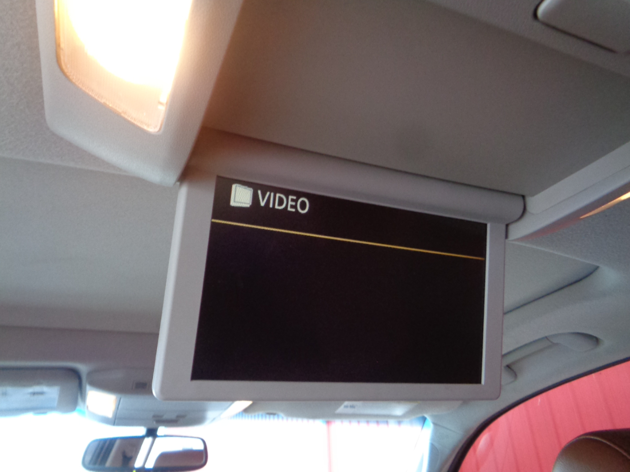 Toyota Sequoia Plantium 4WD FFV 2010