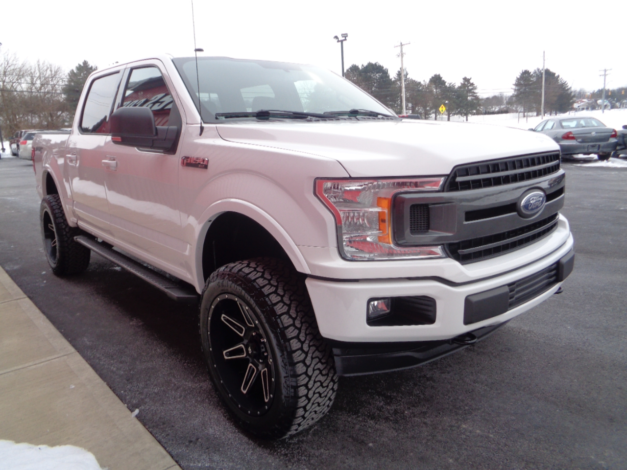 Ford F-150 XLT SuperCrew 5.5-ft. Bed 4WD 2018