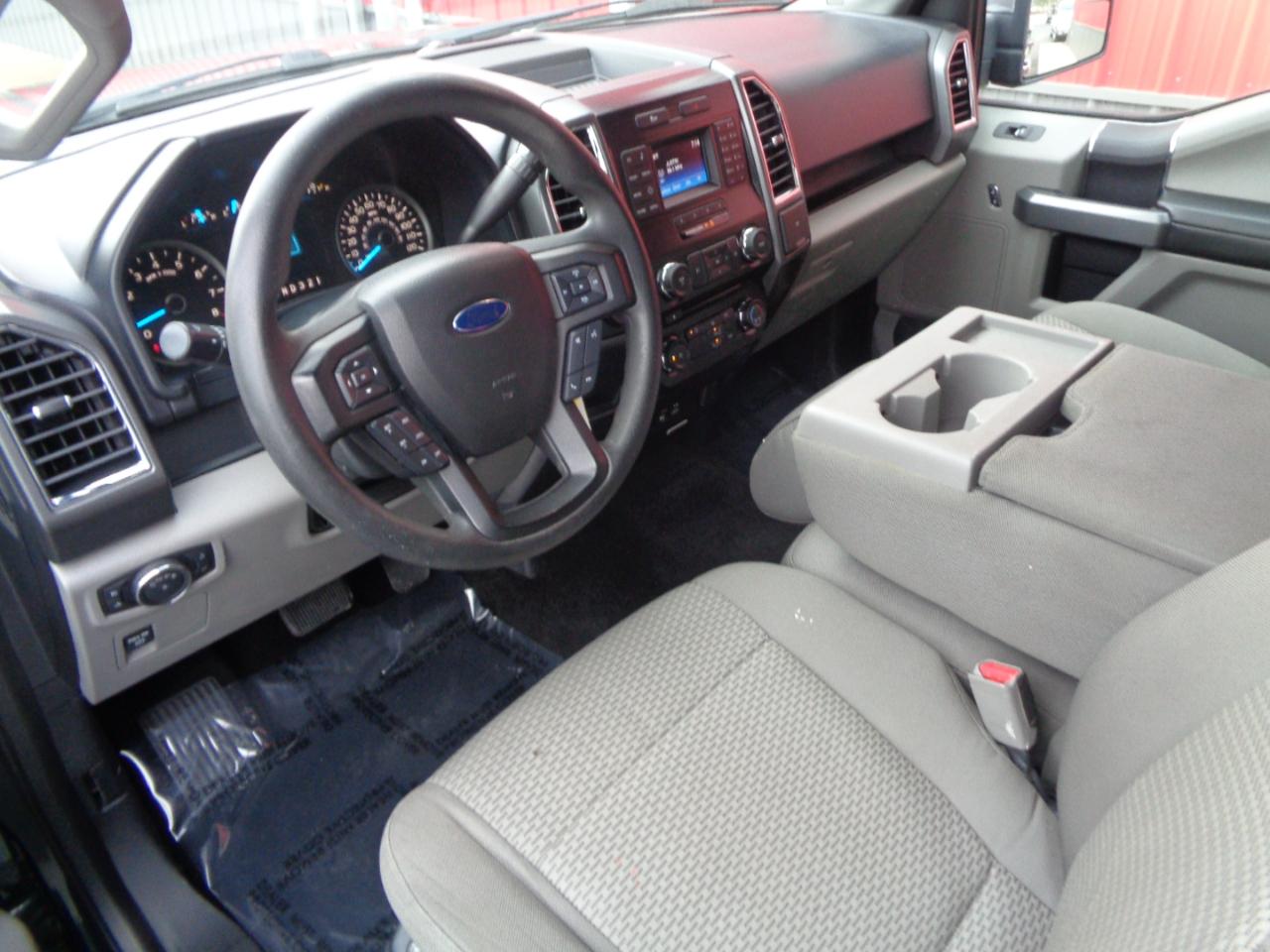 Ford F-150 XLT SuperCrew 5.5-ft. Bed 4WD 2015