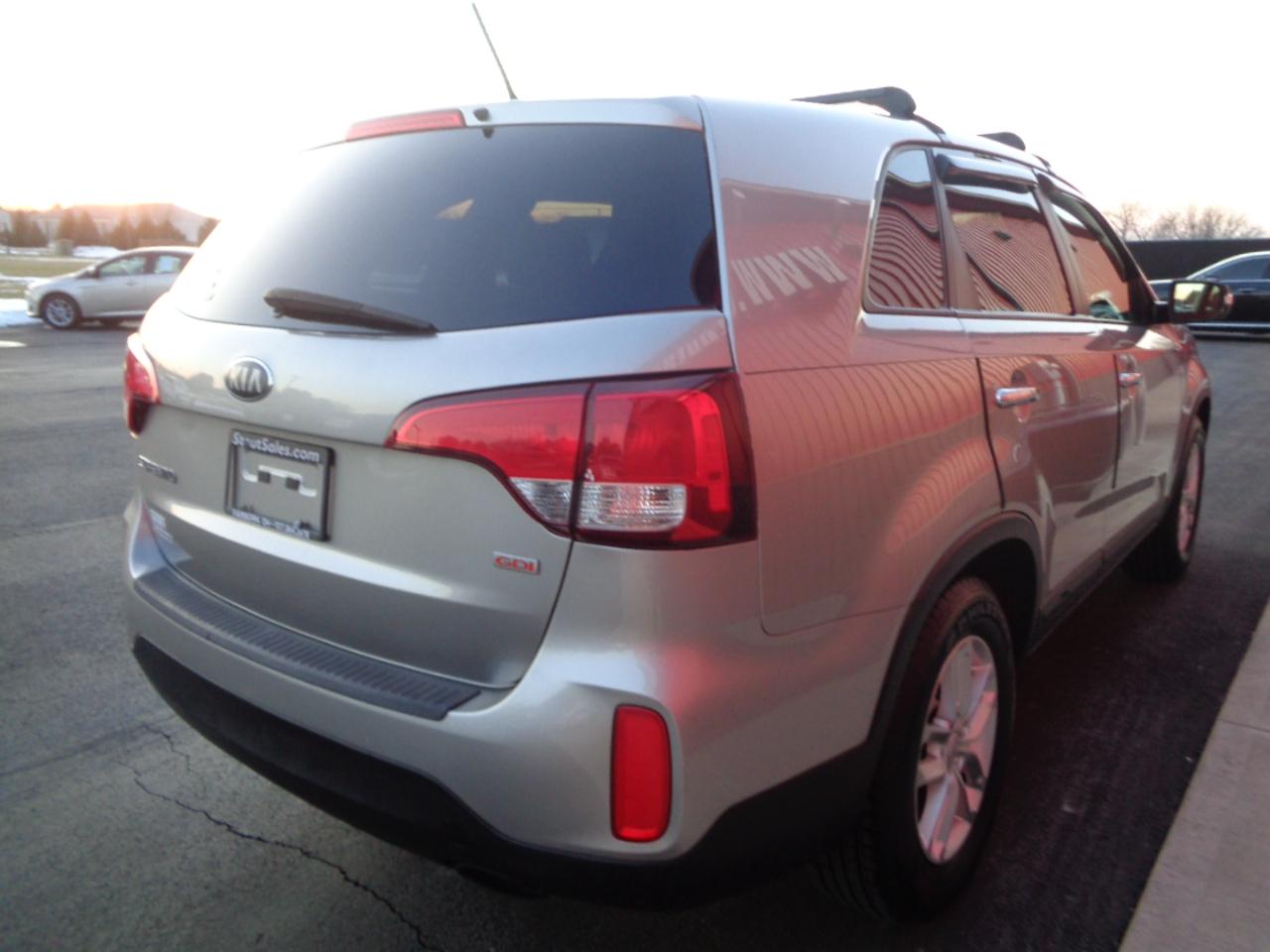 Kia Sorento LX 2WD 2014
