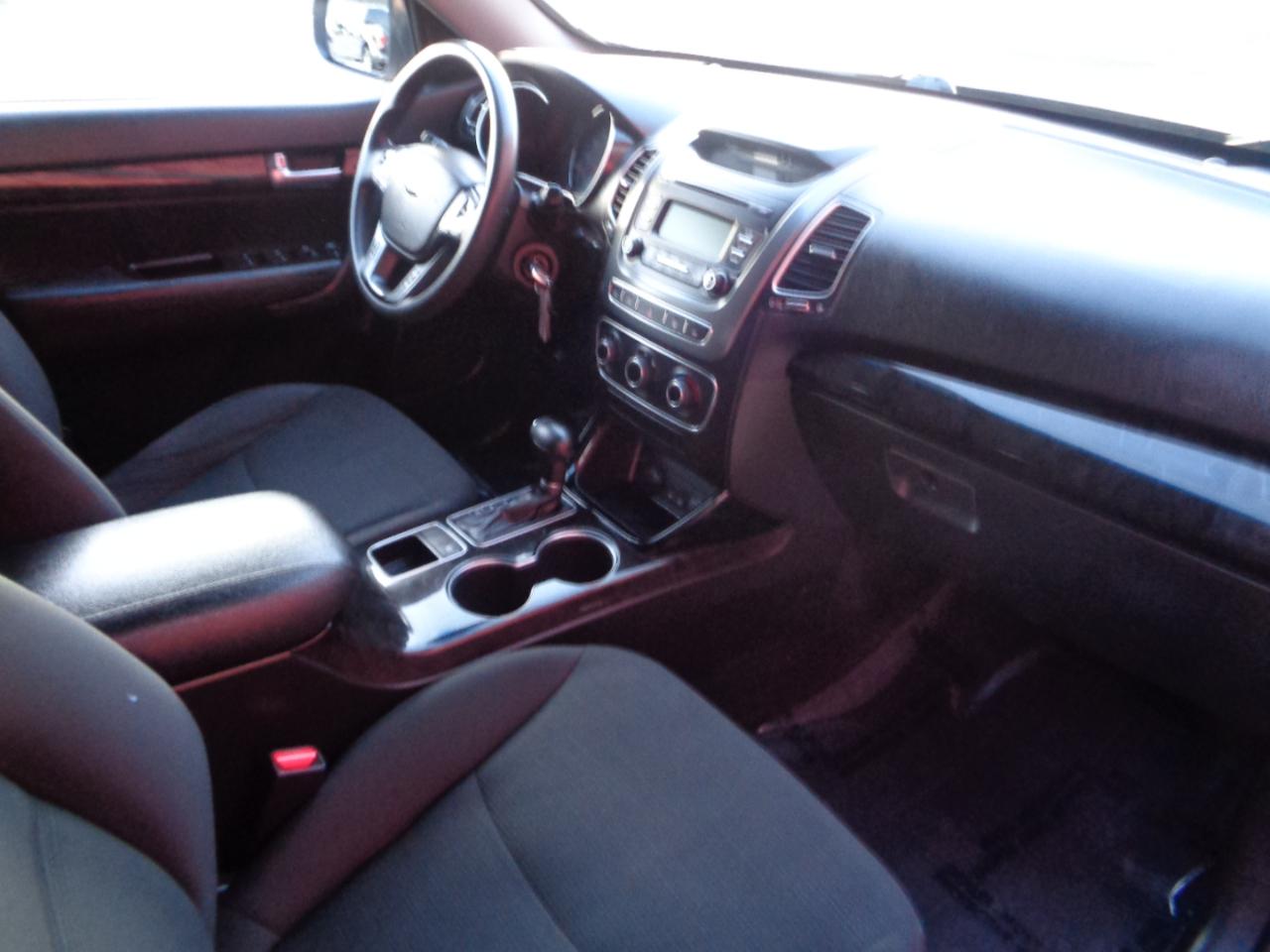 Kia Sorento LX 2WD 2014