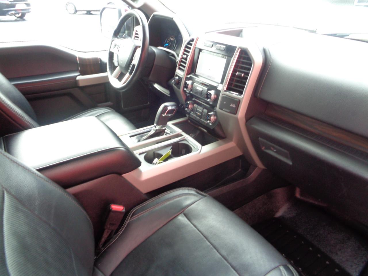 Ford F-150 Lariat SuperCrew 5.5-ft. Bed 4WD 2017