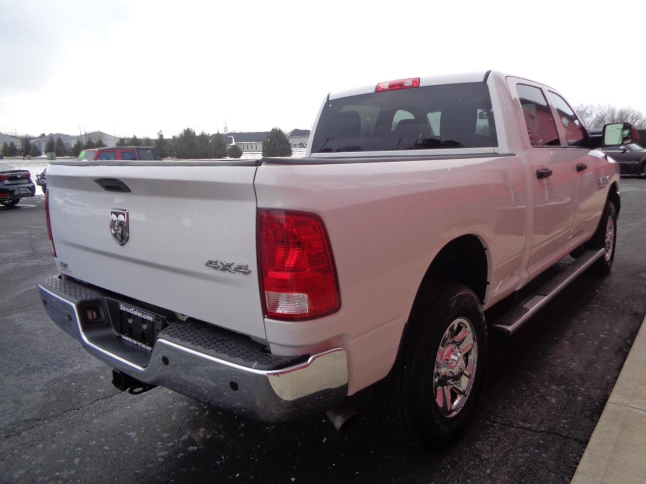 RAM 3500 Tradesman Crew Cab 4WD 2016