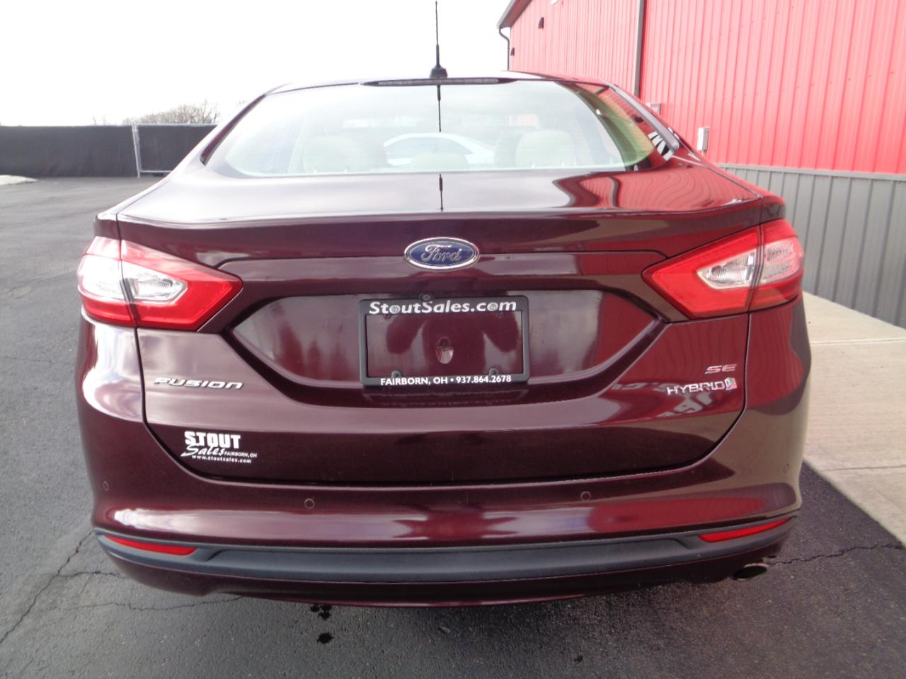 Ford Fusion Hybrid SE 2013