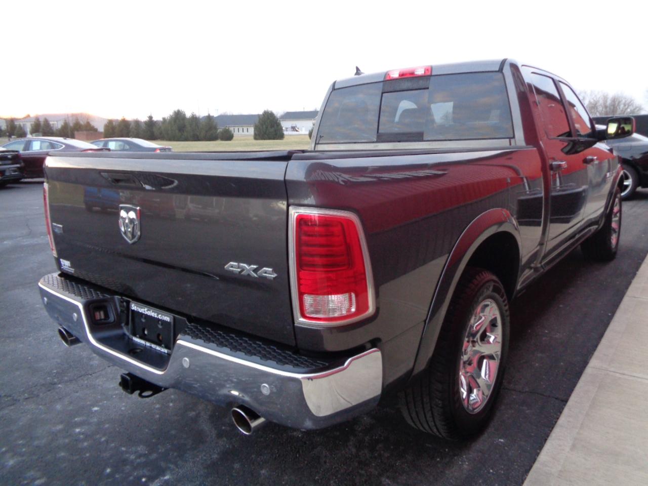 RAM 1500 Laramie Crew Cab LWB 4WD 2014