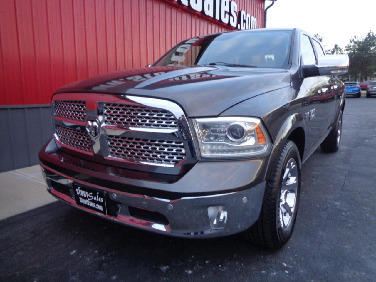 RAM 1500 Laramie Crew Cab LWB 4WD 2014