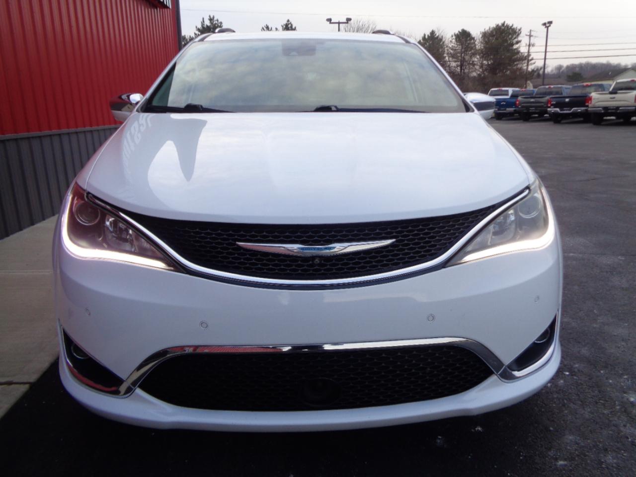 Chrysler Pacifica Limited 2018