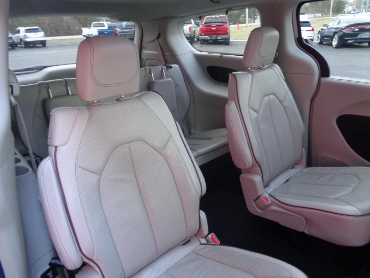 Chrysler Pacifica Limited 2018