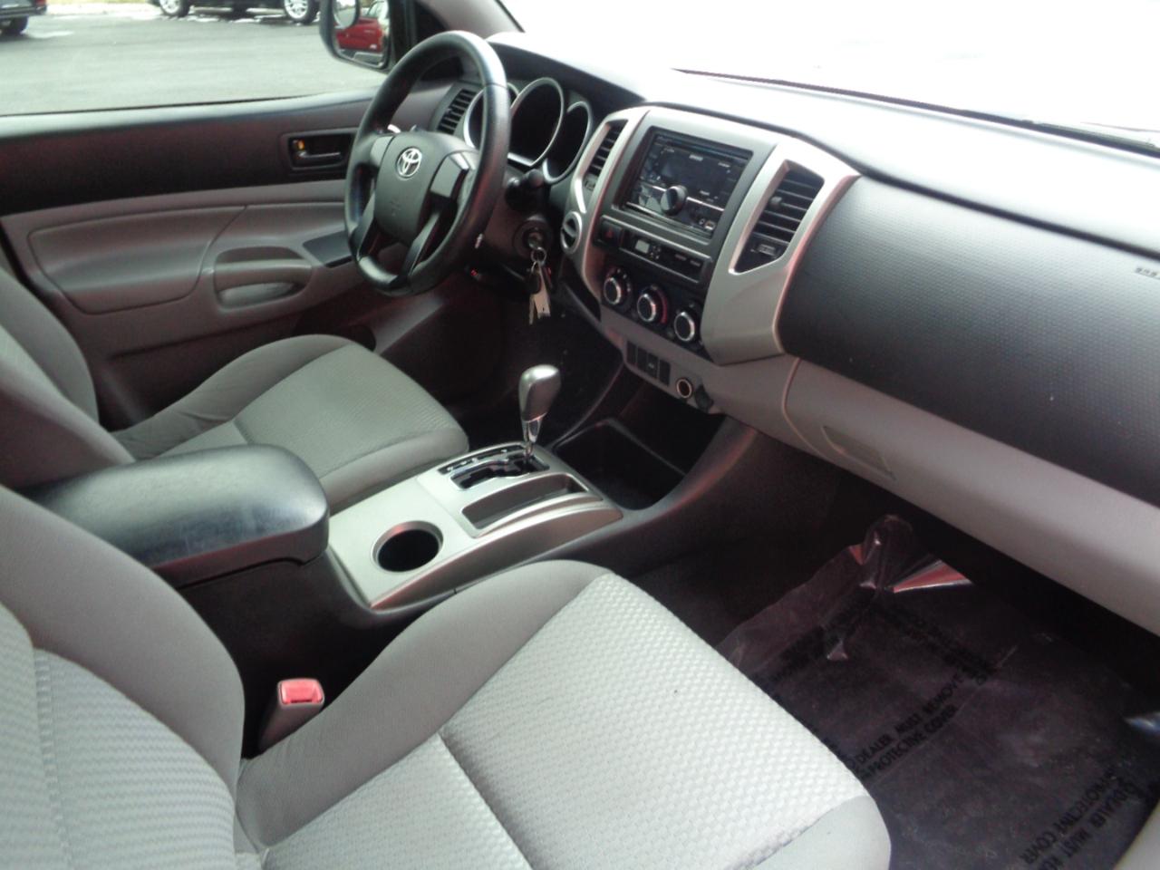 Toyota Tacoma Access Cab V6 Auto 4WD 2012