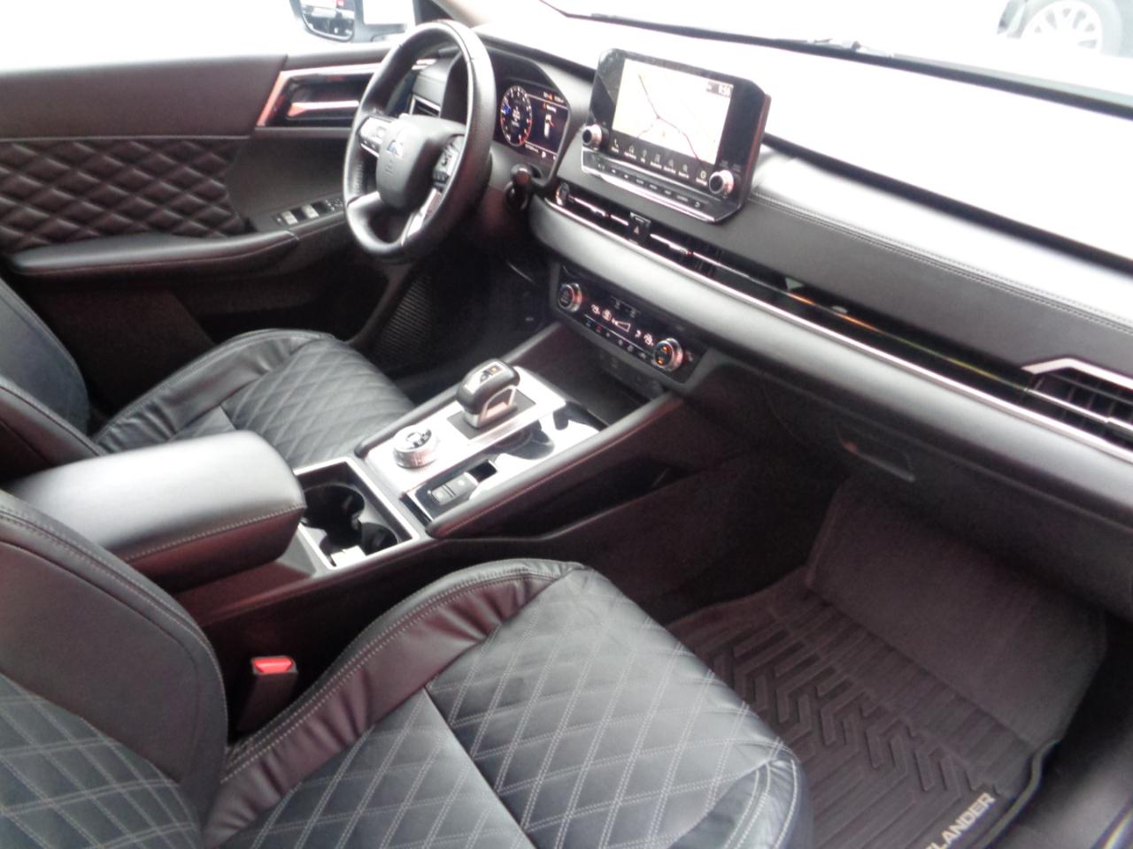 Mitsubishi Outlander SEL AWD 2022