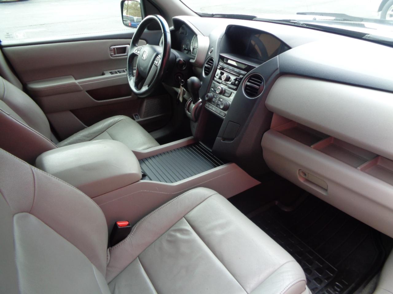 Honda Pilot EX-L 4WD 5-Spd AT 2012