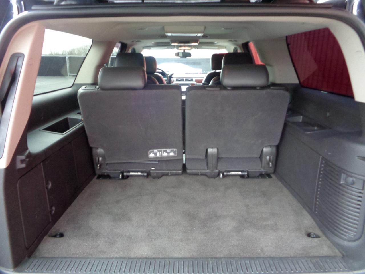 Chevrolet Suburban LTZ 1500 4WD 2012