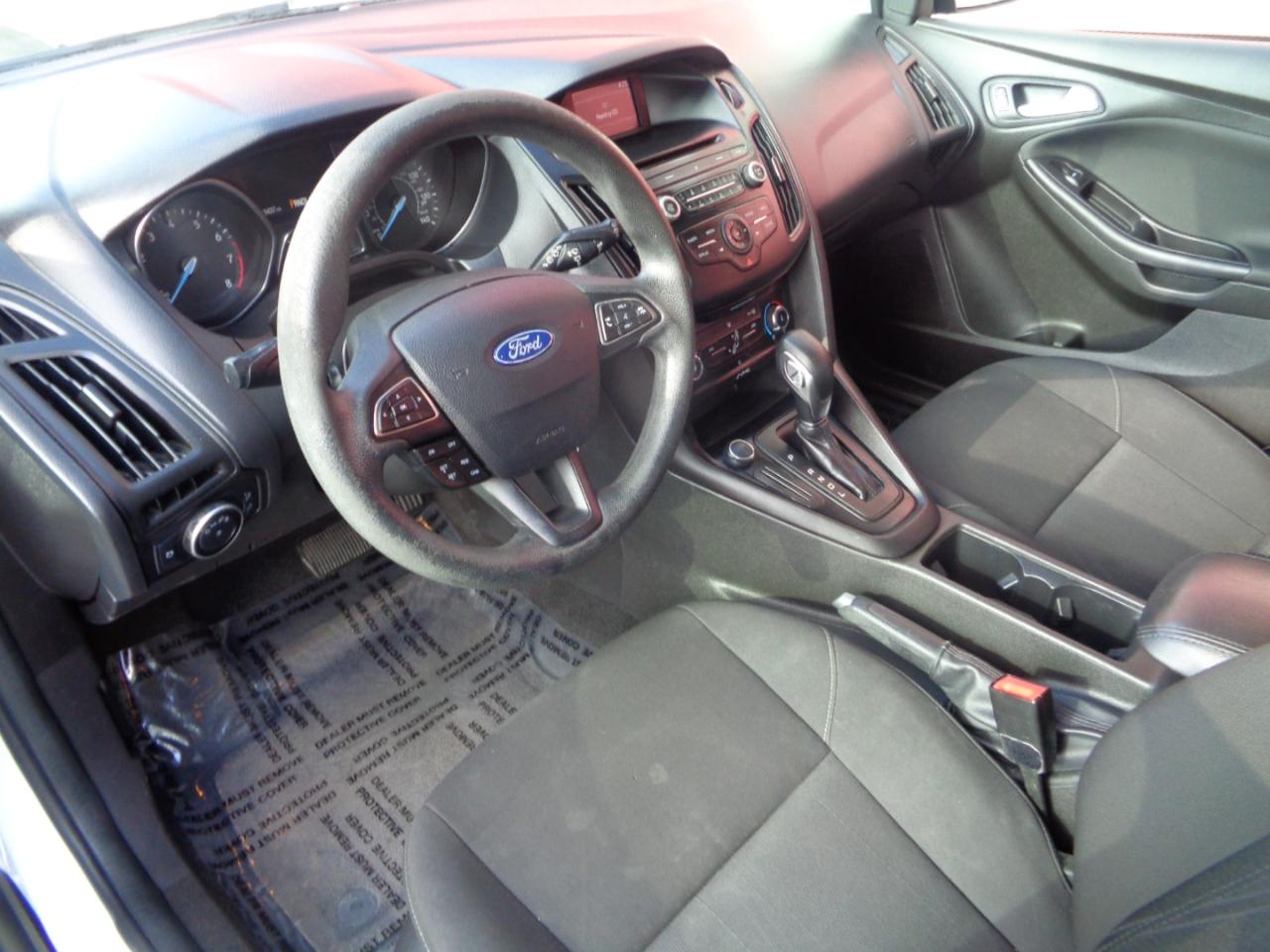 Ford Focus SE Hatch 2017