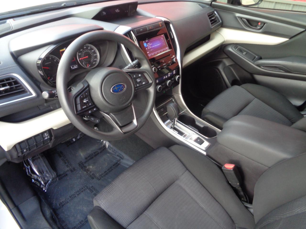 Subaru Ascent Base 8-Passenger 2019