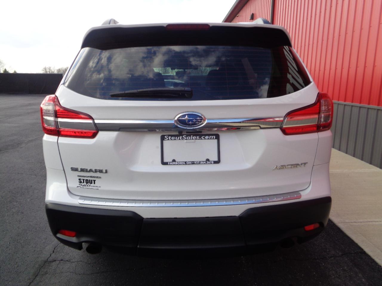 Subaru Ascent Base 8-Passenger 2019