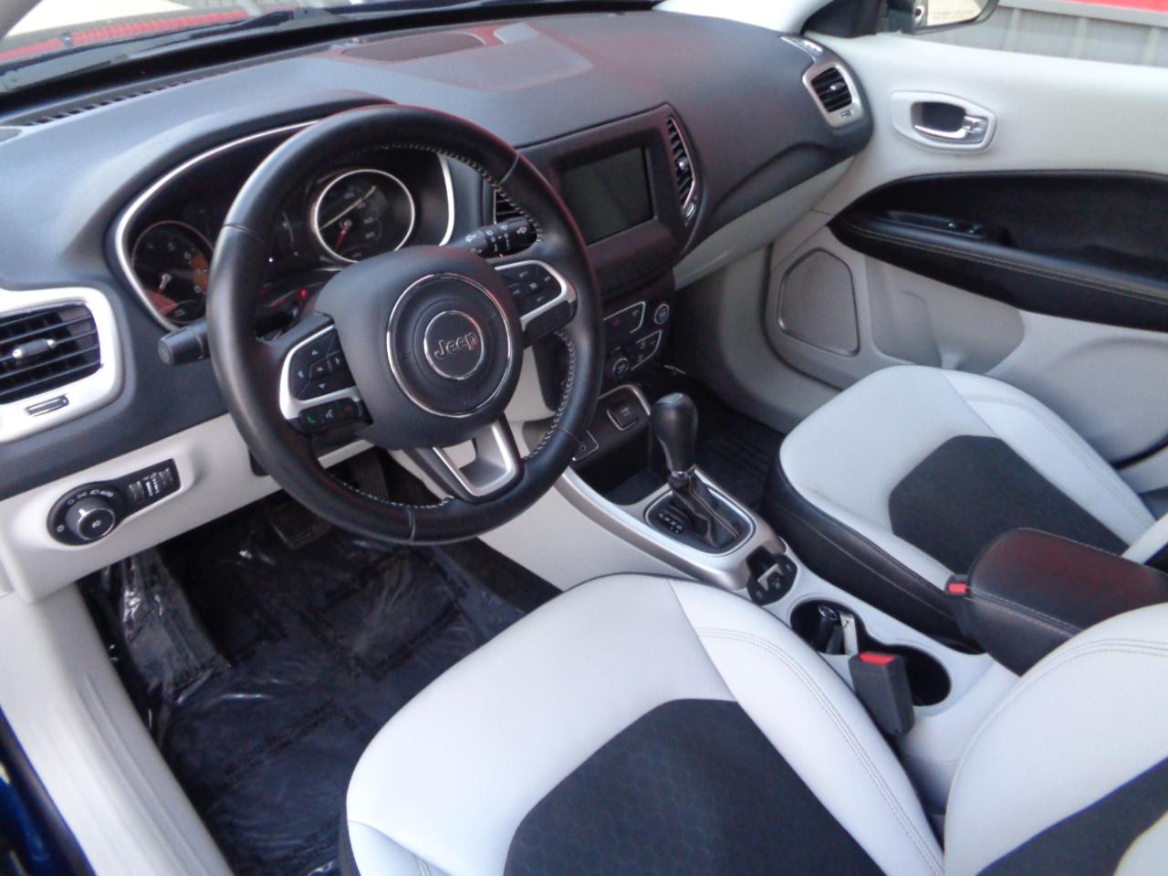 Jeep Compass Latitude FWD 2019