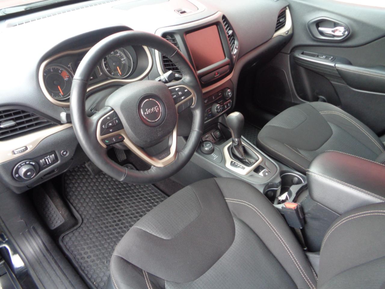 Jeep Cherokee Latitude 4WD 2016