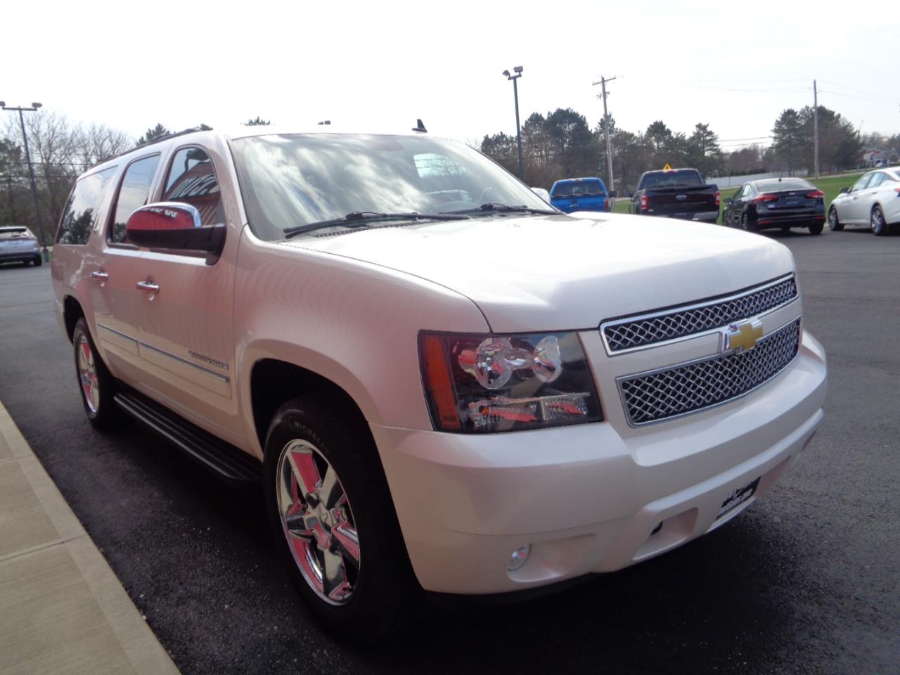 Chevrolet Suburban LTZ 1500 4WD 2011