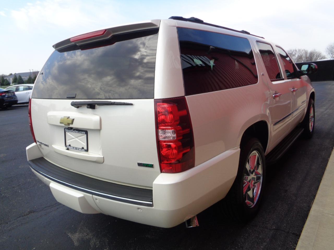 Chevrolet Suburban LTZ 1500 4WD 2011
