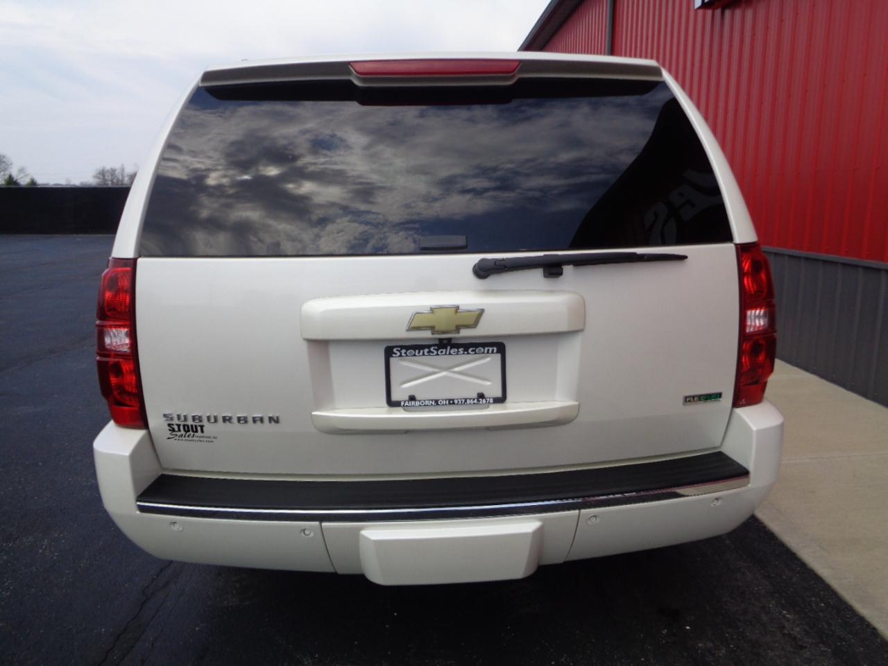 Chevrolet Suburban LTZ 1500 4WD 2011