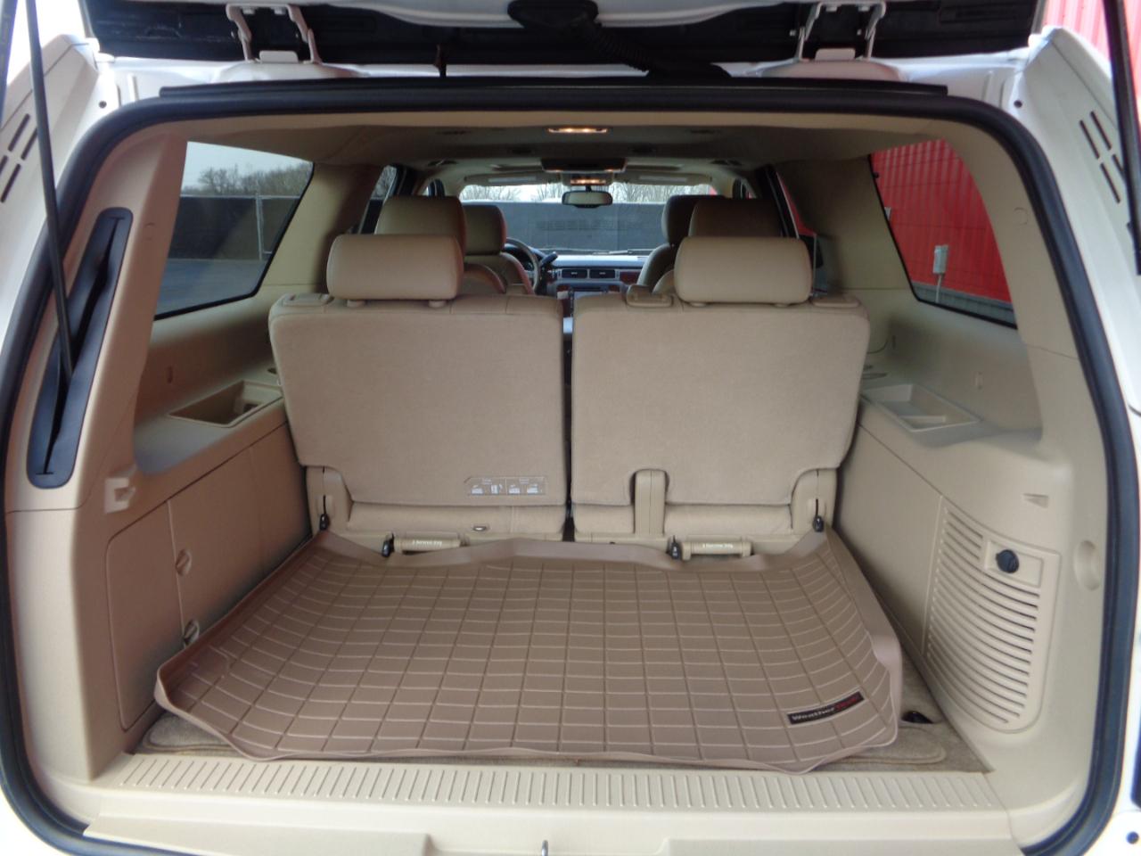 Chevrolet Suburban LTZ 1500 4WD 2011