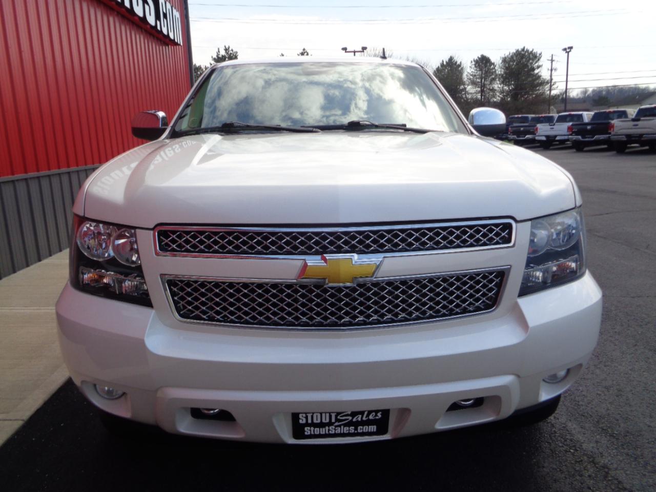 Chevrolet Suburban LTZ 1500 4WD 2011
