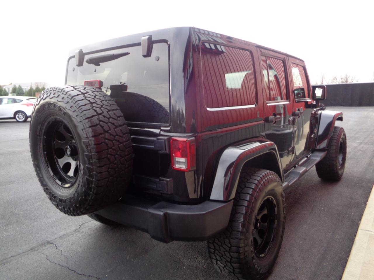 Jeep Wrangler Unlimited Sahara 4WD 2014