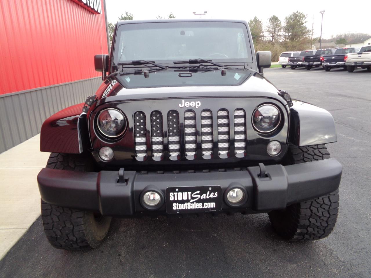 Jeep Wrangler Unlimited Sahara 4WD 2014