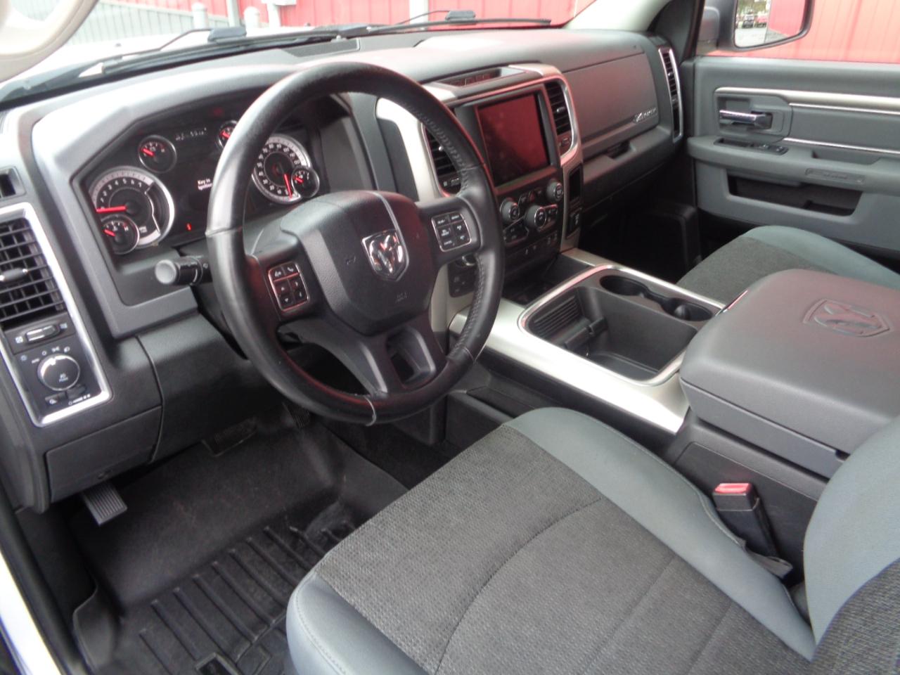 RAM 1500 Big Horn Crew Cab SWB 4WD 2018