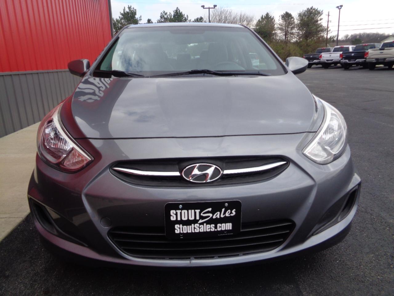 Hyundai Accent SE 4-Door 6A 2017