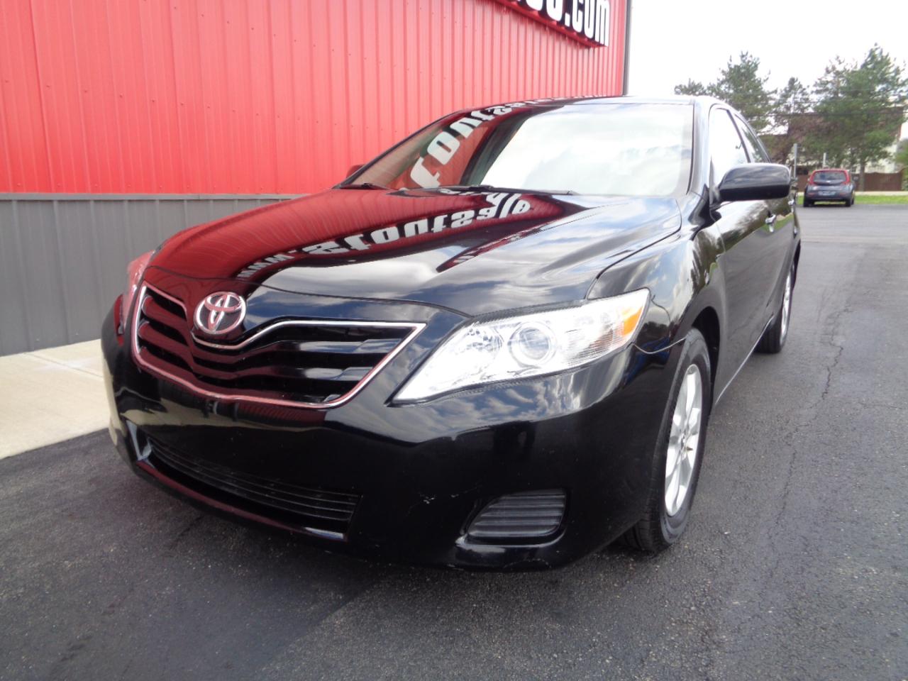 Toyota Camry Base 6-Spd AT 2011