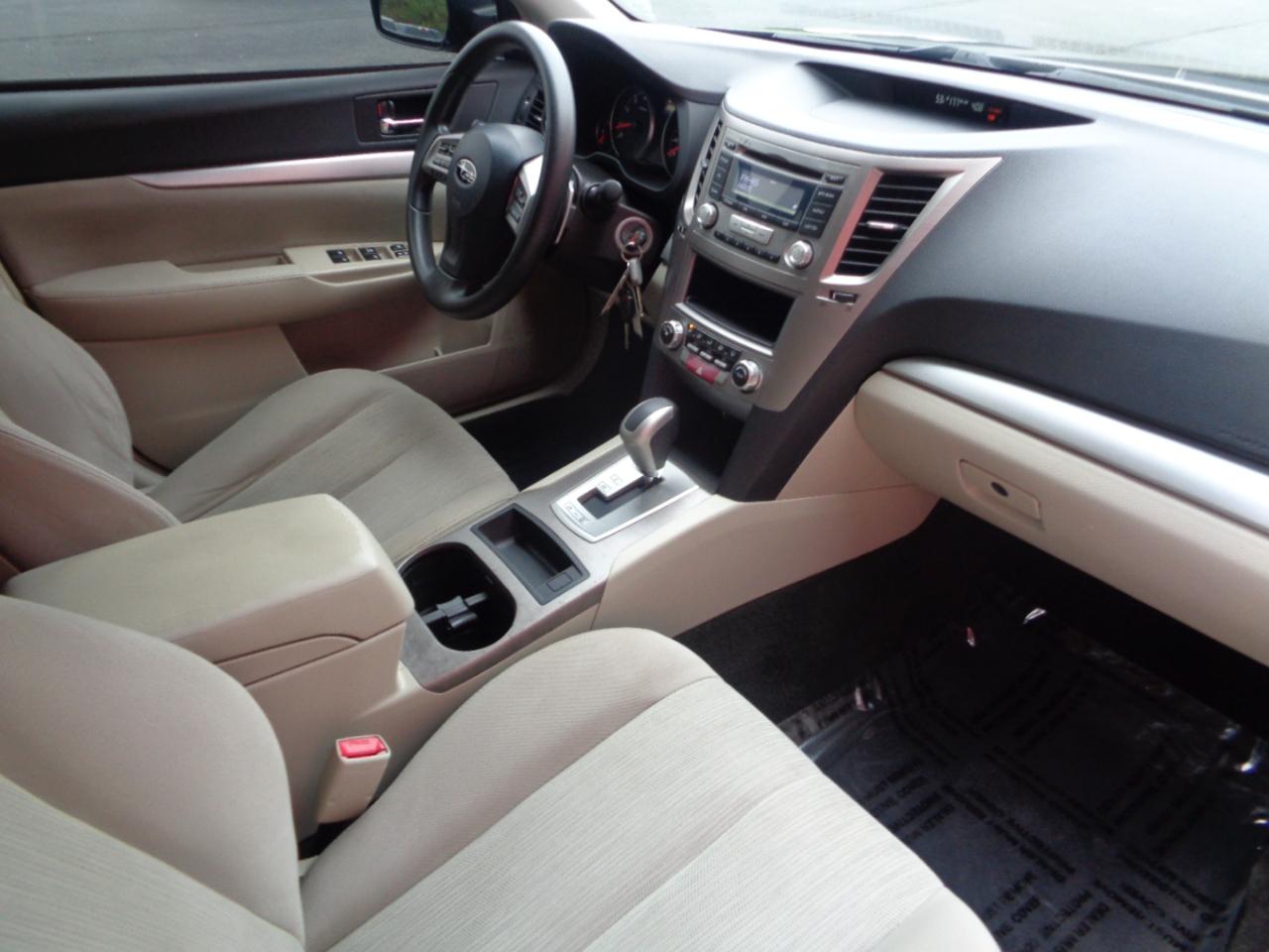 Subaru Outback 2.5i 2013