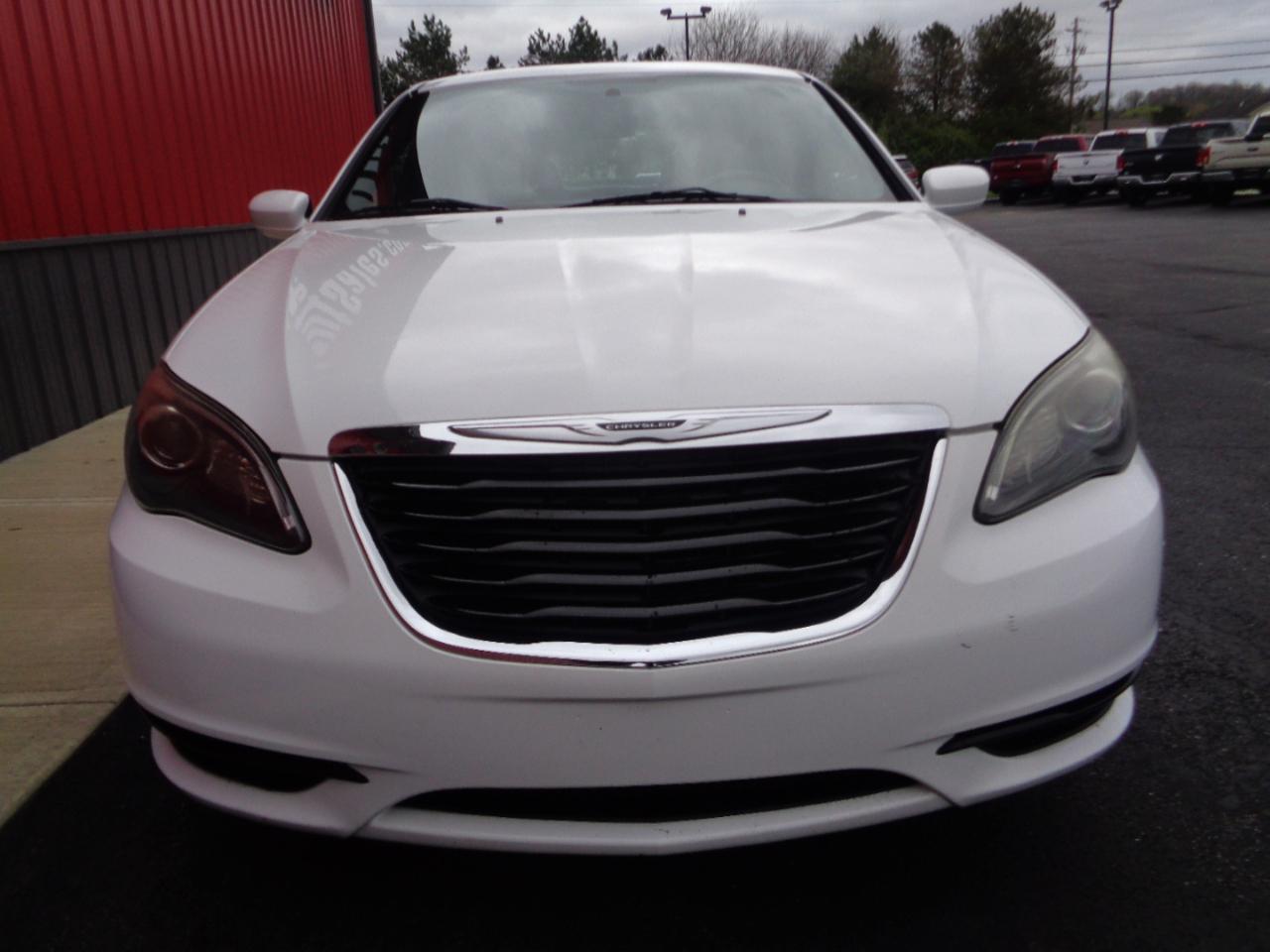 Chrysler 200 S 2011