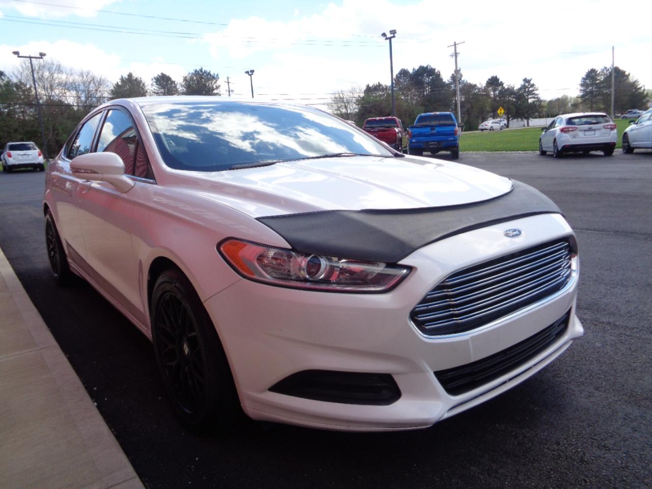 Ford Fusion SE 2015