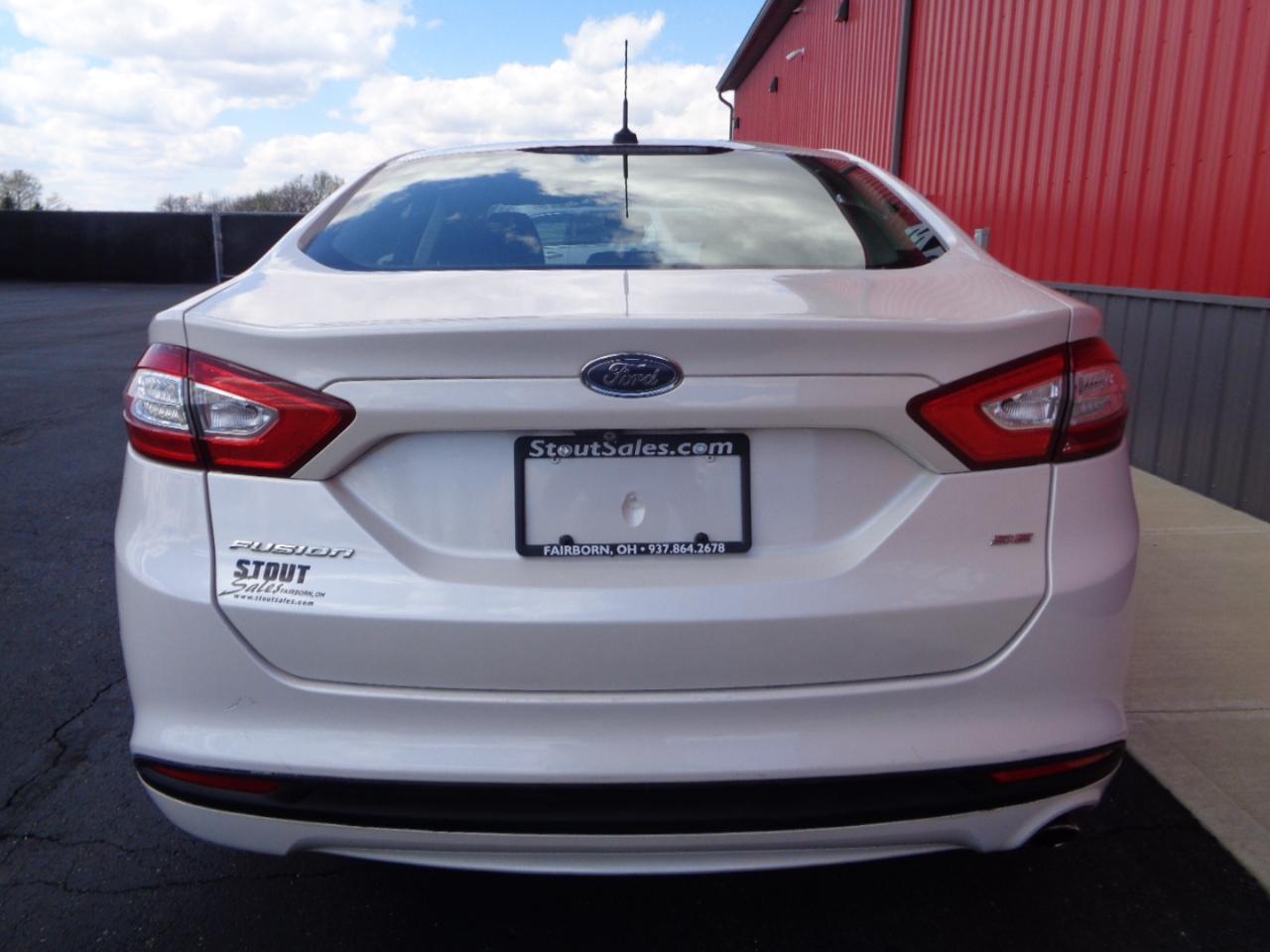 Ford Fusion SE 2015
