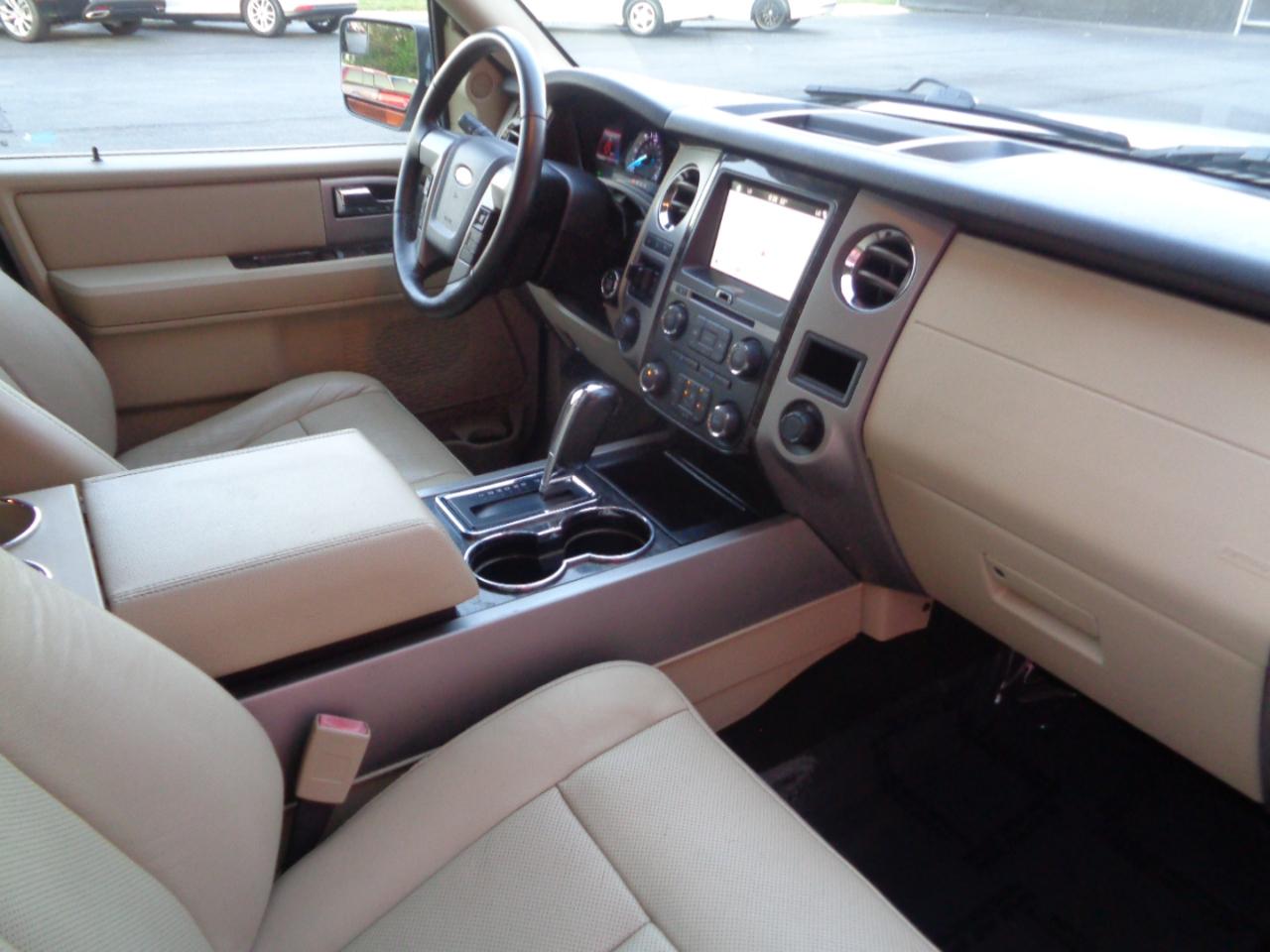 Ford Expedition EL Limited 4WD 2017